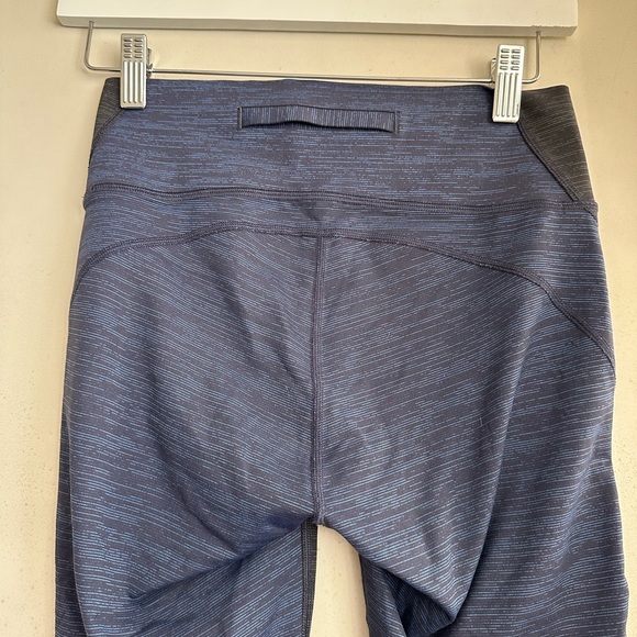 Outdoor Voices Two Tone Cropped Leggings - Picture 6 of 8